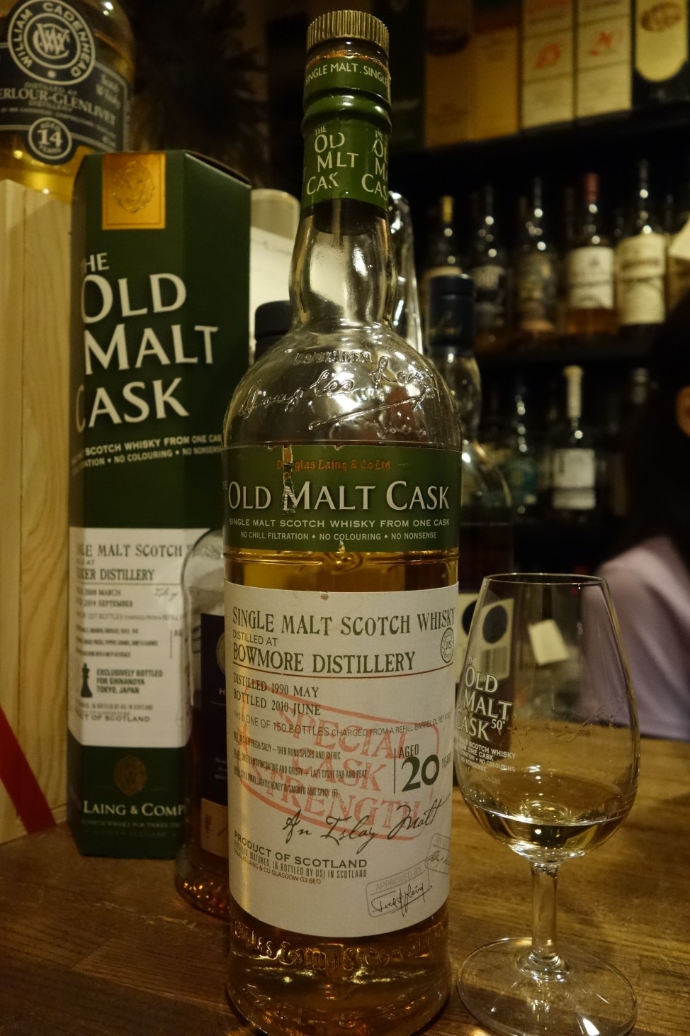 BOWMORE 1990-2010 20yo DOUGLAS LAING Old Malt Cask for JIS "SPECIAL CASK STRENGTH" #6193