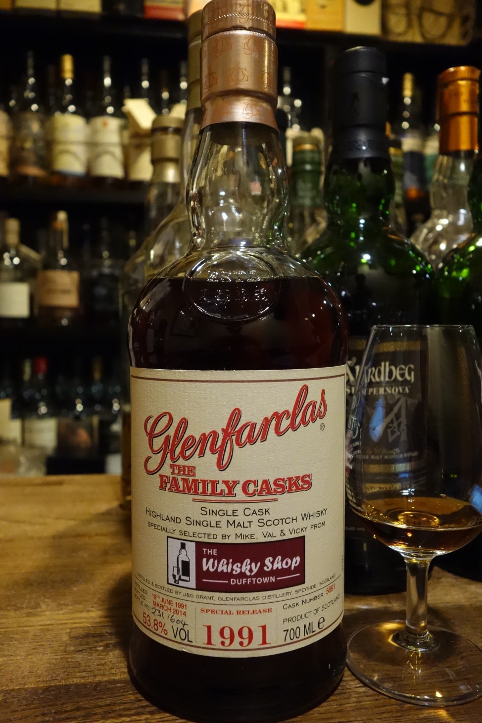 GLENFARCLAS 1991-2014 22yo OB THE FAMILY CASKS for THE Whisky Shop #5691