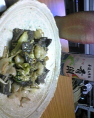 連続ホルモンとタイ風料理