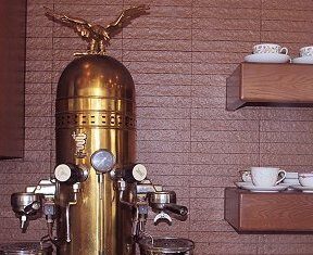 ■ベゼラ イーグル ゴールドのある喫茶店