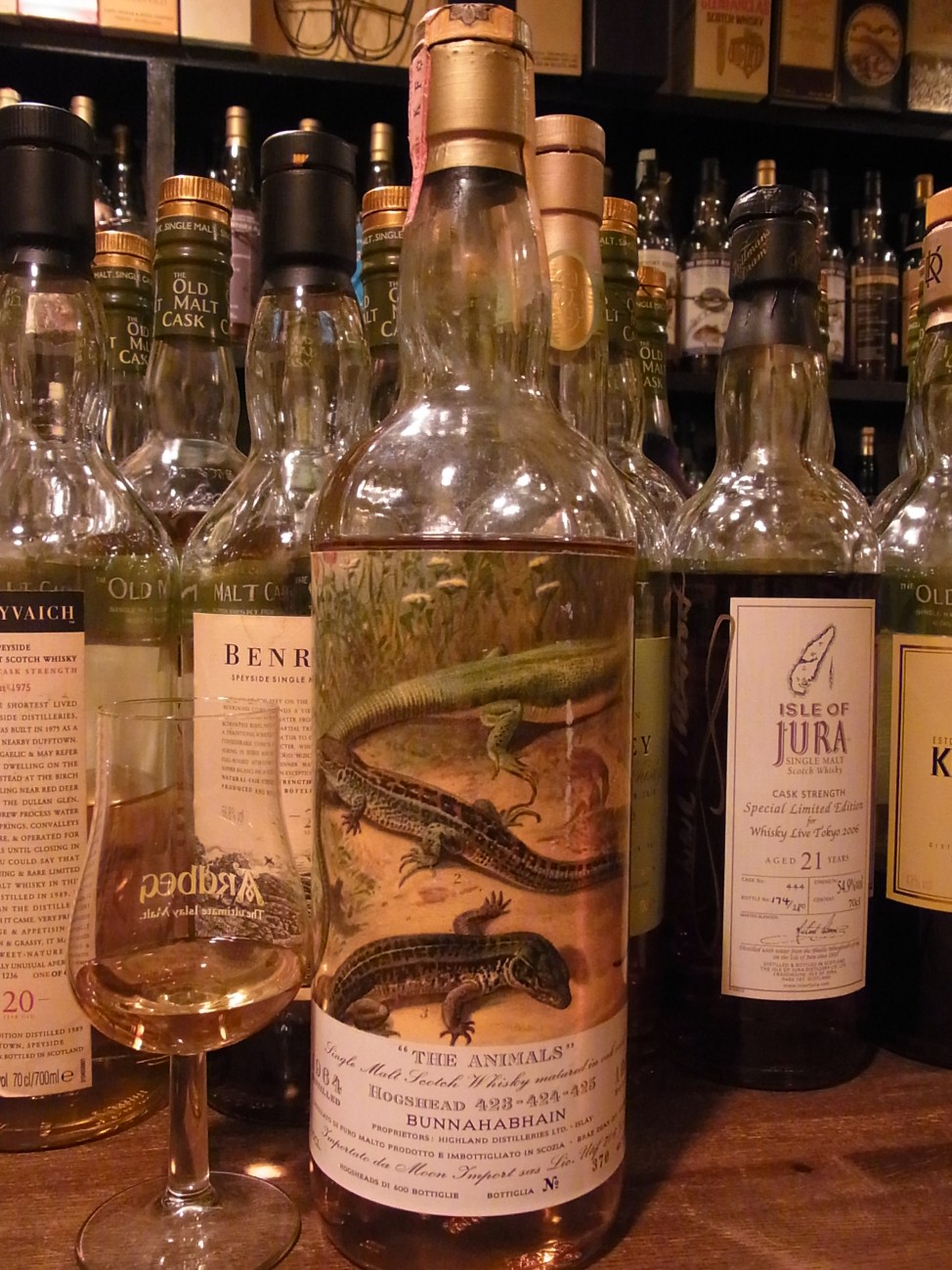 ノースブリティッシュ 25年 1964 ムーンインポート MOON IMPORT らしさも光る：ブナハーブン 1964-1989 ムーンインポート 