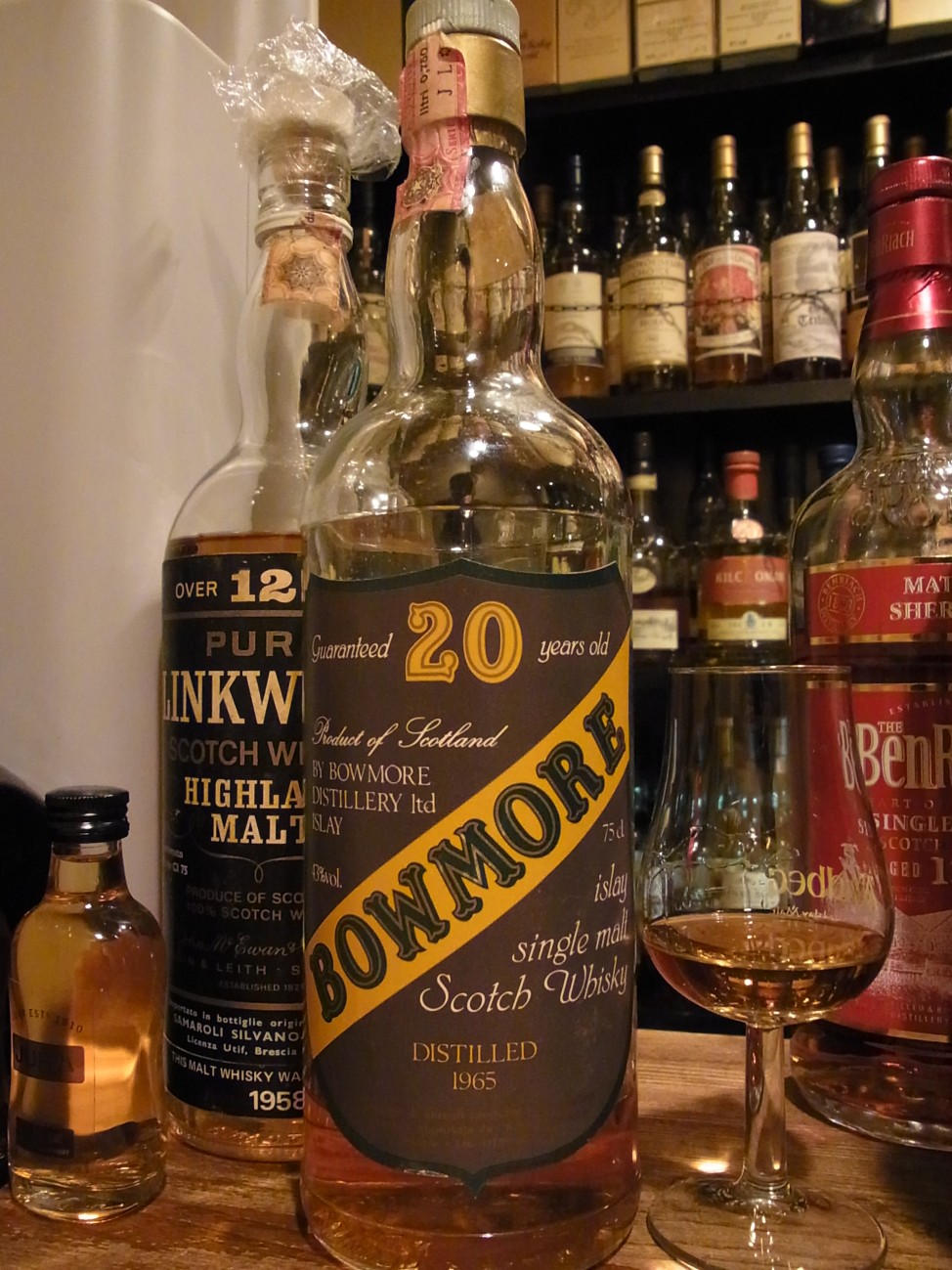 古酒BOWMOREボウモア1965年 ちょっと変化球：ボウモア 1965 20年 セスタンテ - sakedori