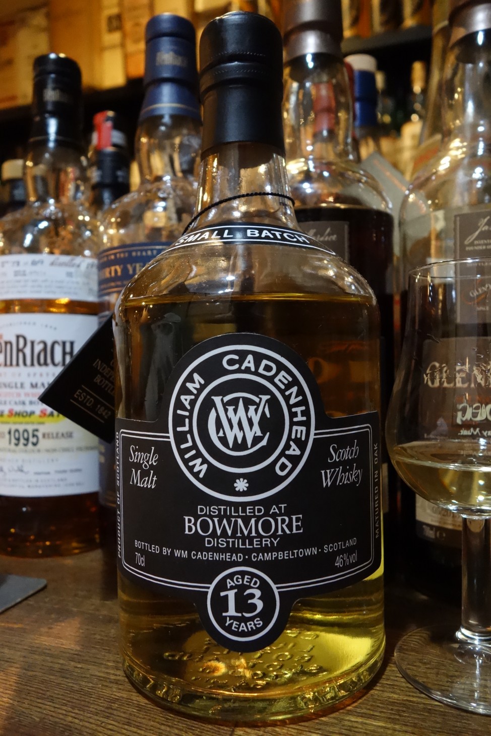 ニューリリース：ボウモア 2001 13年 ケイデンヘッド 黒ダンピーボトル