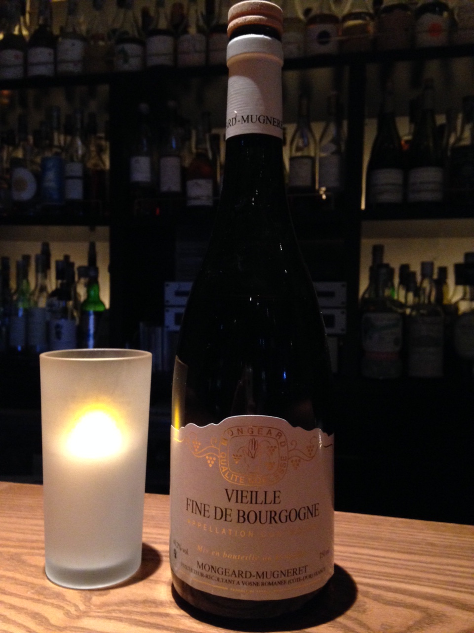 モンジャール ミュニュレ エシェゾー グラン クリュ1996ワイン