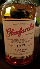 紅志野の皿 Glenfarclas 1977 The Whisky Hoop, 1971 The whisky Shop Dufftown, 175 Chairman’s Reserve, 9yo Movember, 2008 New Pot, 21yo l1980s, 105 1980s, 21yo m1970s Giaccone