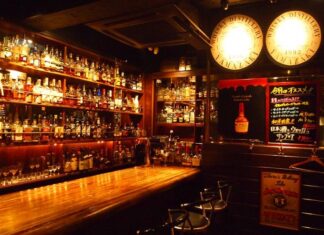 今宵の一軒 東京・新宿「BAR HERMIT WEST(バーボンサイド)」