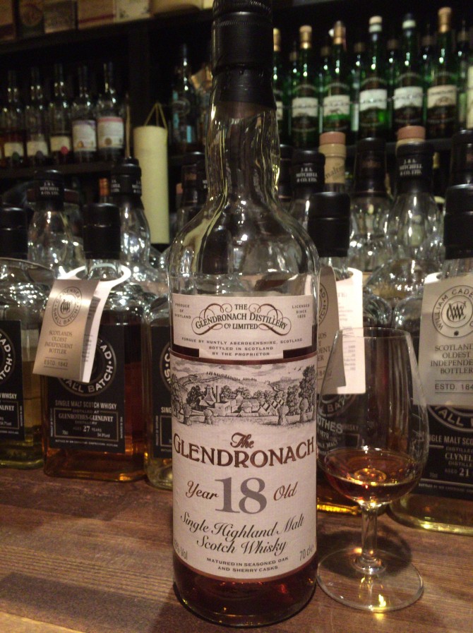 グレンドロナック 1975-1993 18年 オフィシャル 43% - sakedori