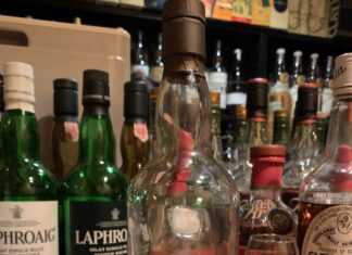 ボウモア 1964-1989 25年 ダッシー クリストファーカナン向け 49.9%