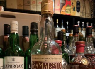 ミルバーン 1970 11年 サマローリ ネバーボトルドトップクオリティウイスキーシリーズ 46%