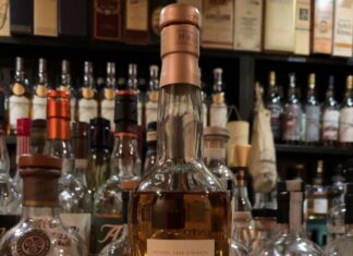 ブローラ 32年 オフィシャル 2011ボトリング 54.7%