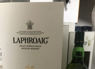 ラフロイグ ストーリブック2種入荷しました。