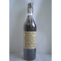 原料の収穫から瓶詰めまでを全て管理しているコニャック『ダニエル・ブージュ』3アイテムのご案内