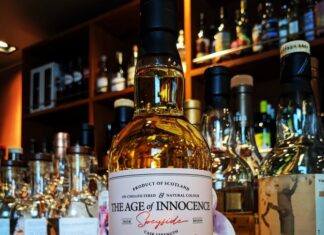 夏の扉を開けて